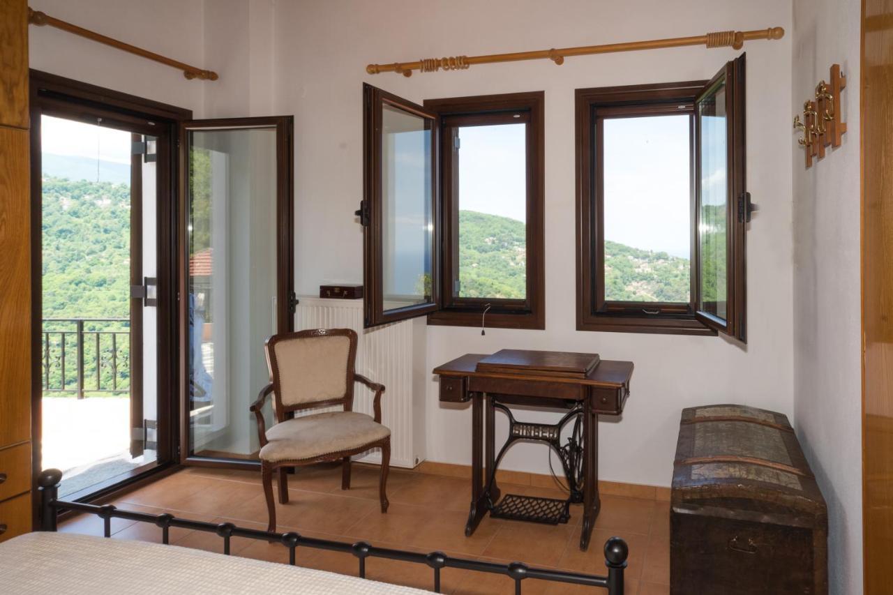 Villa Pantheon 2 à Mourésion Extérieur photo